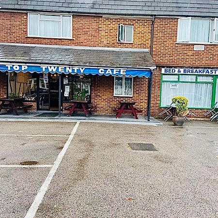 Top Twenty Bed And Breakfast Windsor Exterior foto